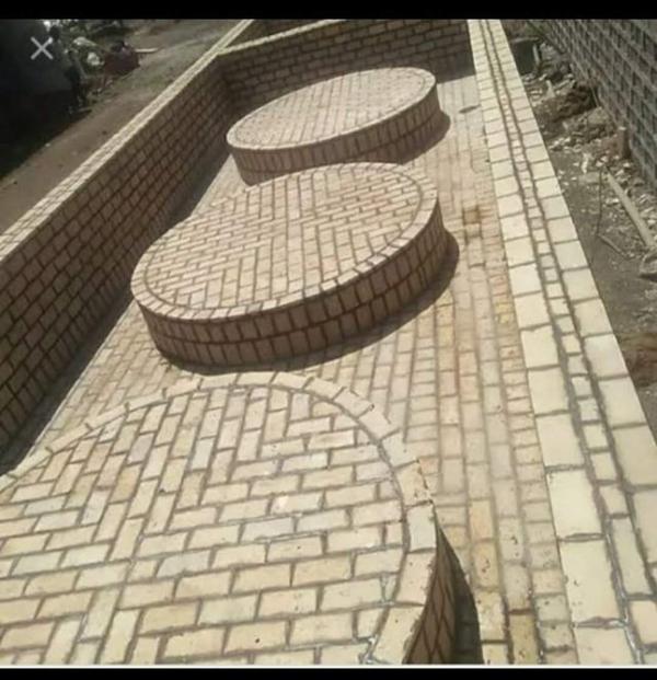 Acid/alkali proof brick / tile