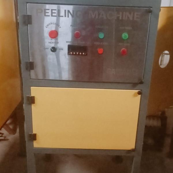 An onion peeler machine automates the process of r