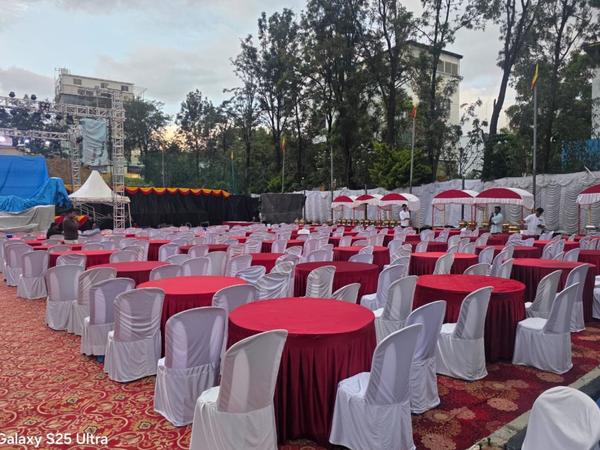 Looking to book chairs & table