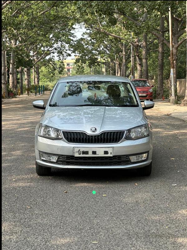 single owner innova crysta 201