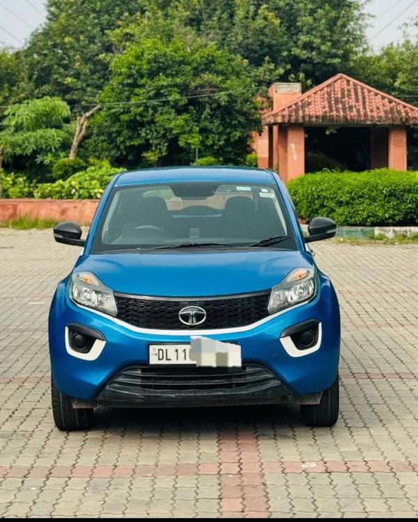 city driving compact suv delhi