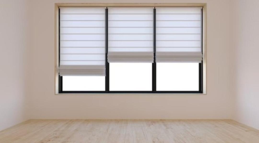 Curtain blinds in OMR are