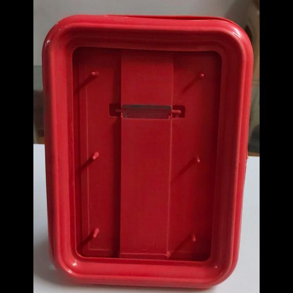 About Product:This molded plastic box base is eng