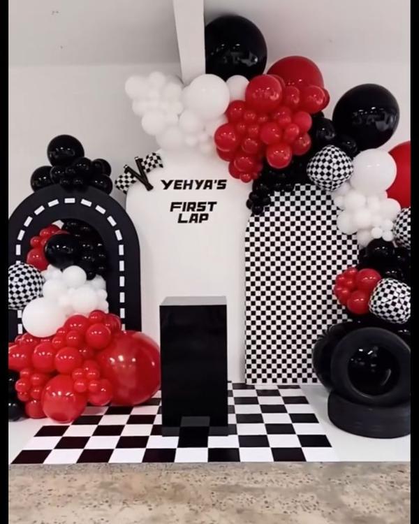 Tyer theem balloon decoration 