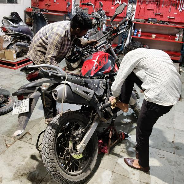 *👋🏼 Hey there, Greetings fro