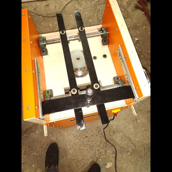 FEATURES AND SPECIFICATIONS:This machine is desi