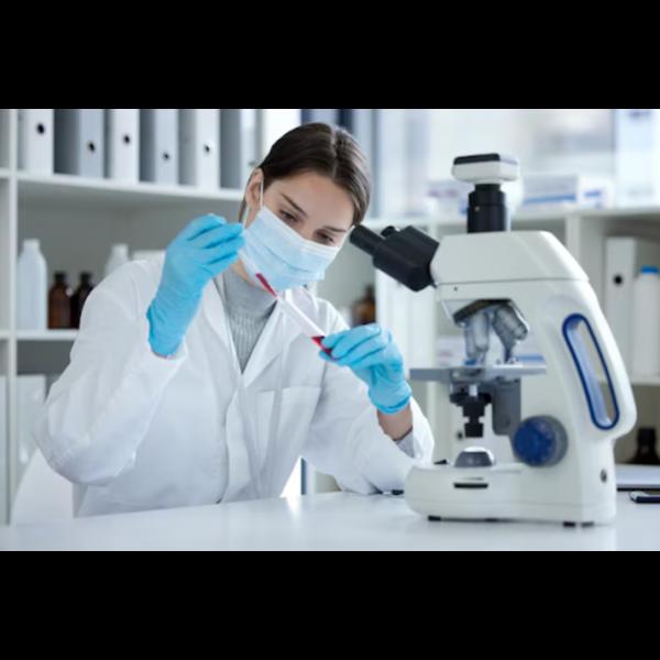 A lab technician course i