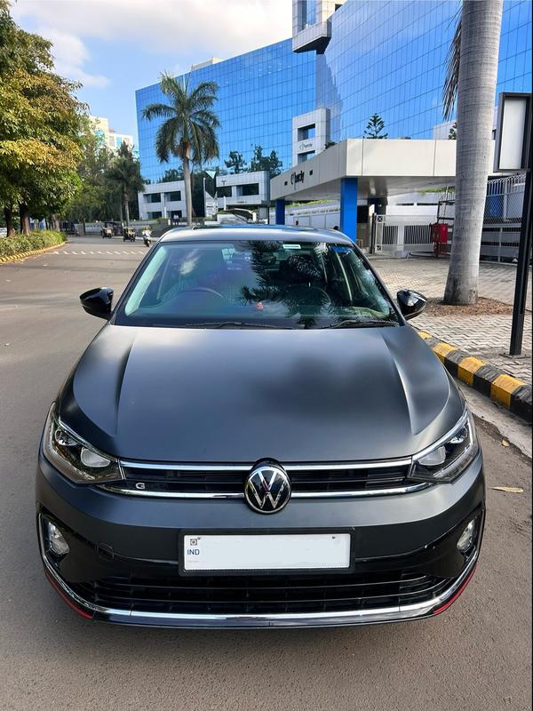 A car that retains its or