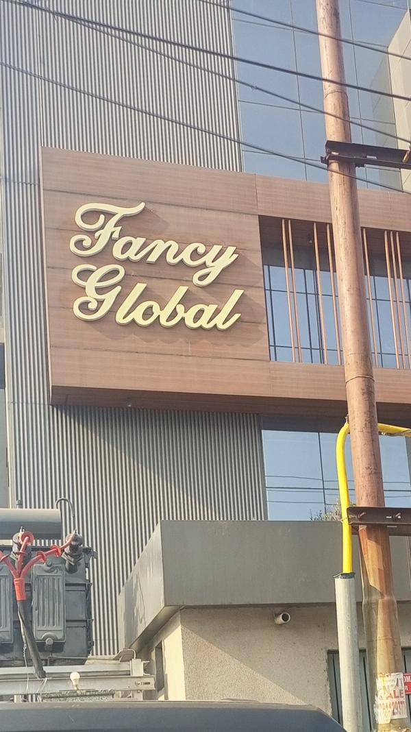 Premium 3D Acrylic Letter Signage in NoidaWe man