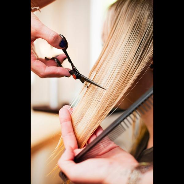 Welcome to a premium Salon & Nail Spa St