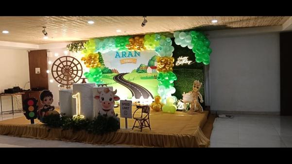 At Hand Craft Events & Studioz