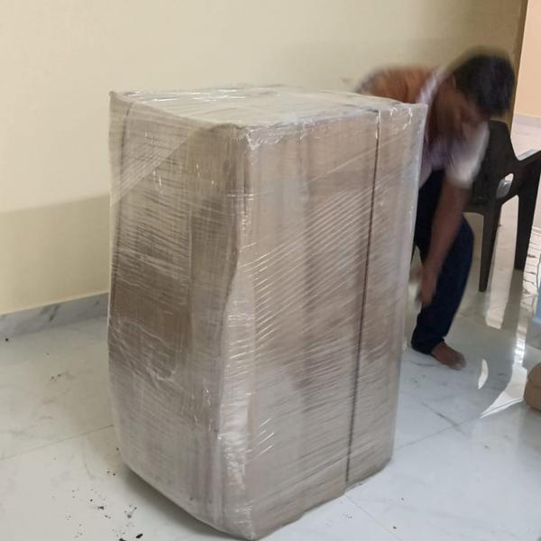 Hitech Packers and Movers offe