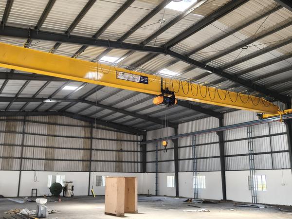 Leading manufacturing of single girder EOT crane i