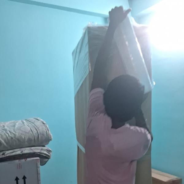 Hitech Packers and Movers deli