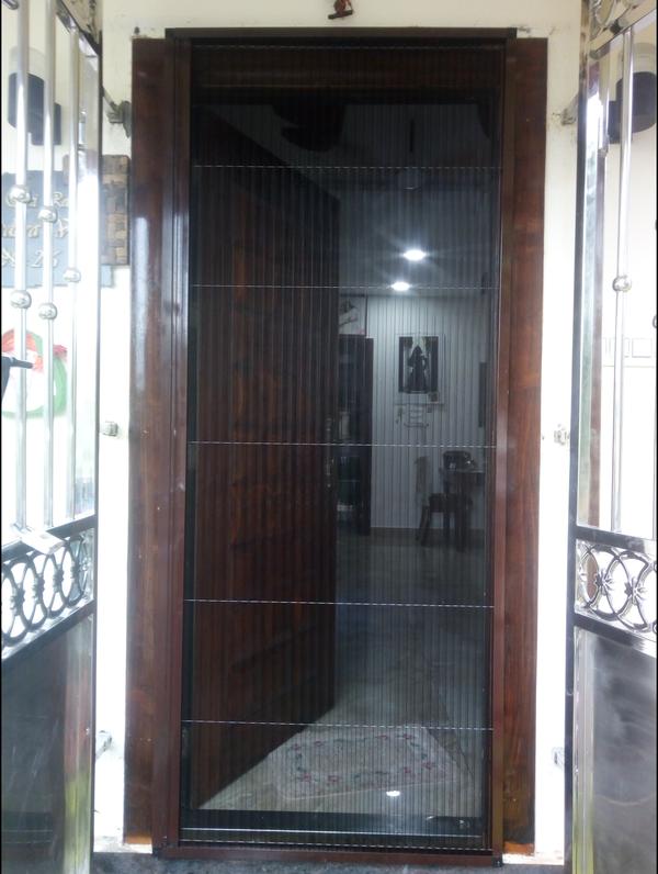 pleated door system for mosqui