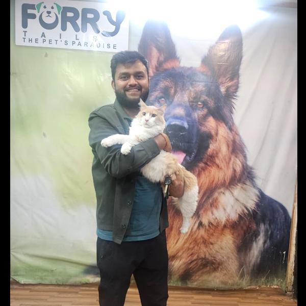 Furry Tails – Best Dog & Cat B