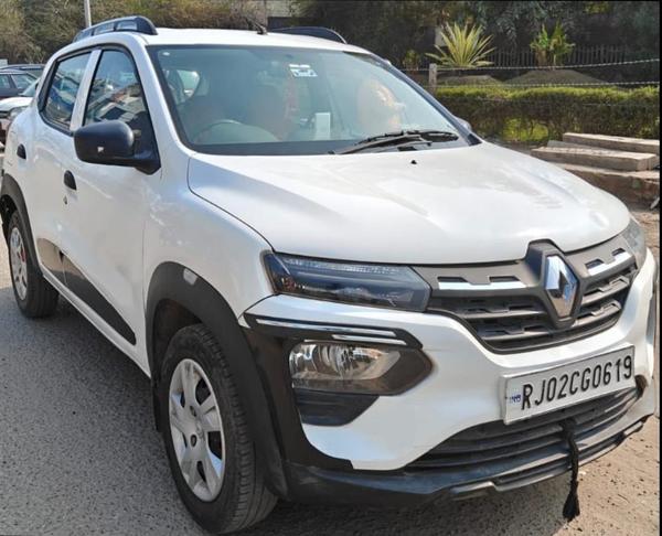 compact mahindra kuv100 suv