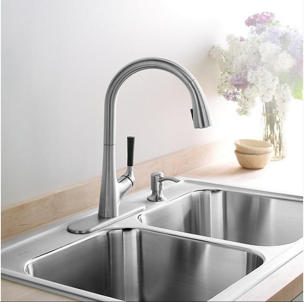 Pull-down kitchen sink faucet with two-function sp