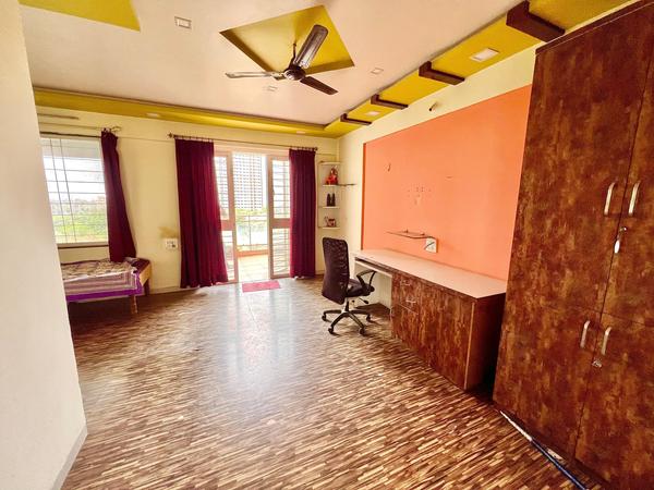 2 BHK Flat for Sale in Vardham