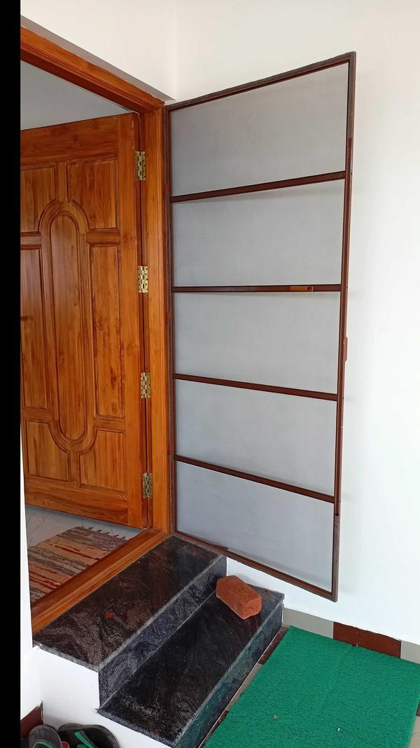 திருப்பூர் வீடுகளுக்கு கொசு வல