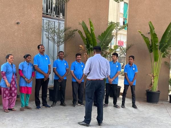 kitchen cleaning and degreasin