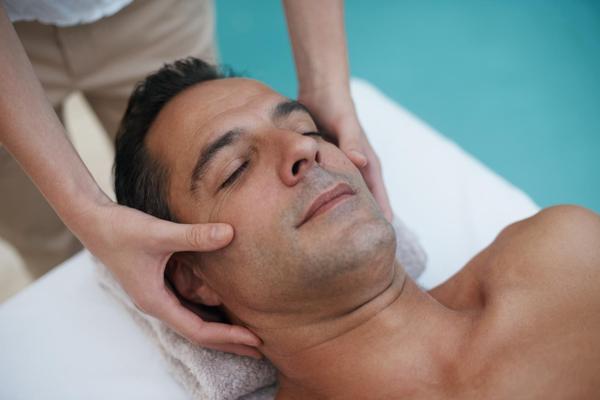 Daily stress, long work hours, and physi