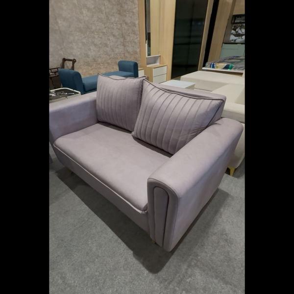 This premium fabric sofa blend