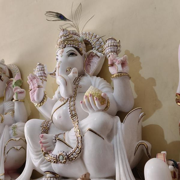 We are manufacturing in Marble All Items and Statu