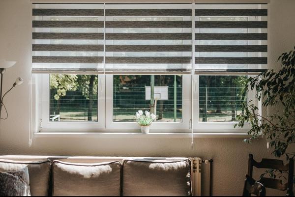 Venetian blinds remain a 