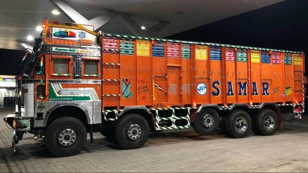 delhi to vrindavan transport s