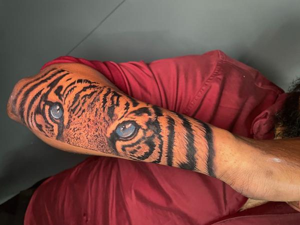 Near Tattoo shop Guindy