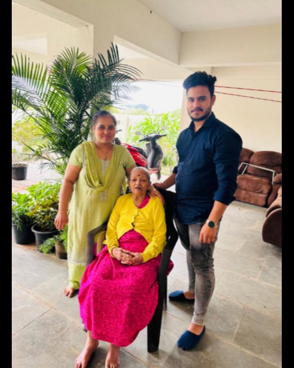 Old Age Home services today ar