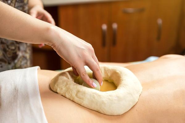 Sharp pain radiating from the lower back