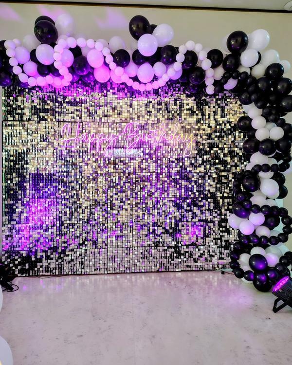 Balloon birthday decoration in