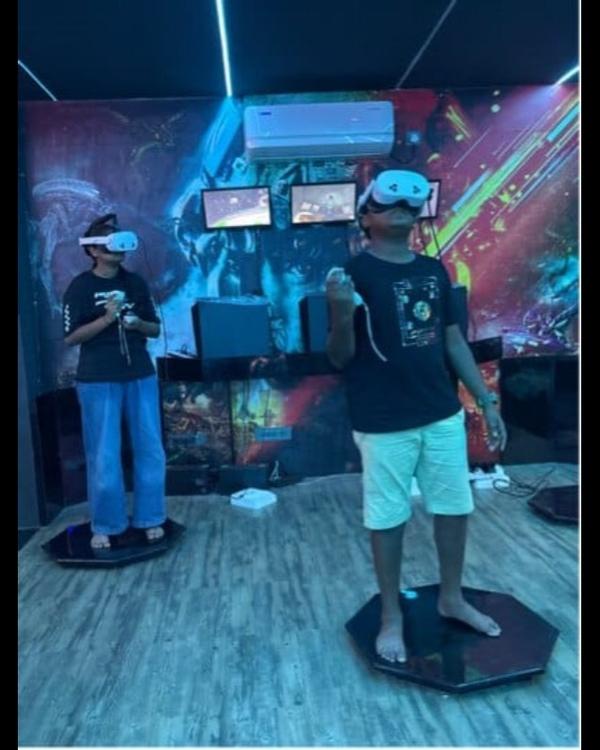 virtual reality game center ti