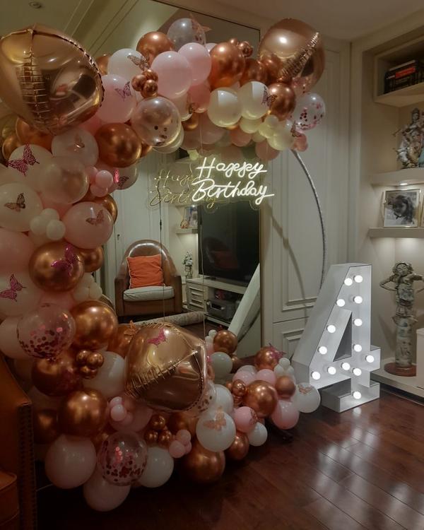 Balloon decoration in mumbai