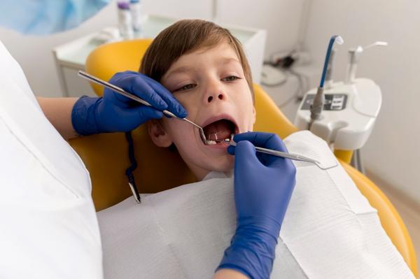 Pediatric dentistry in Raja An