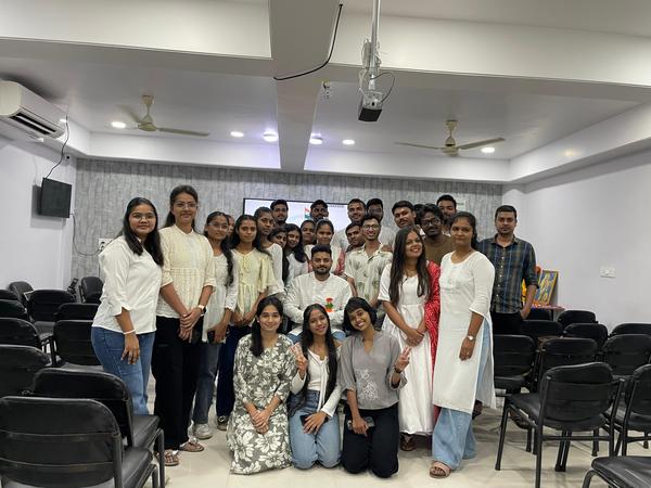 Best UPSC / MPSC Classes 