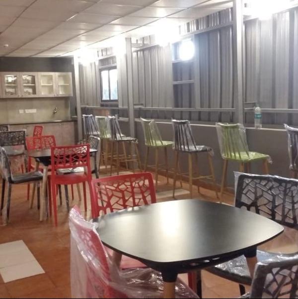 Business Hut, located in Resid