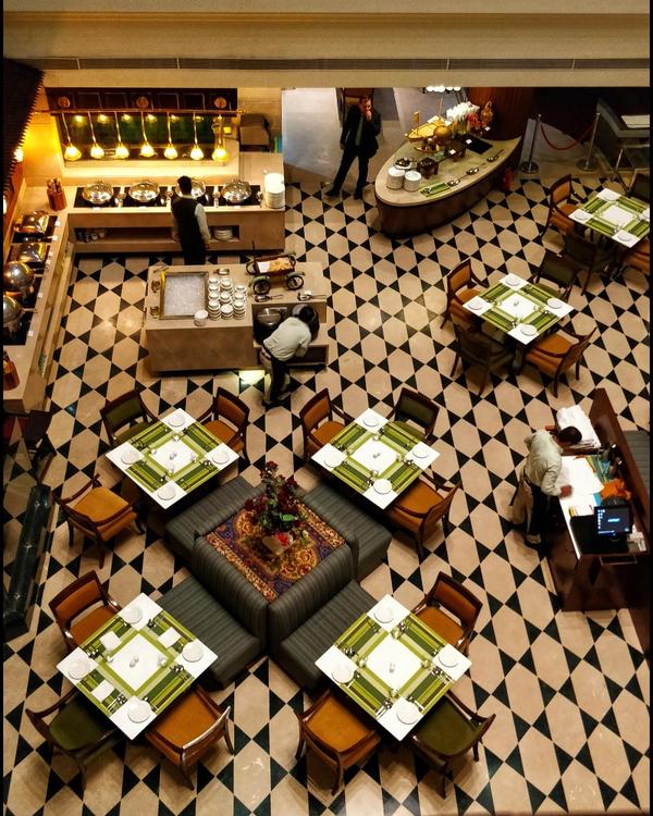 A well-managed restaurant floo