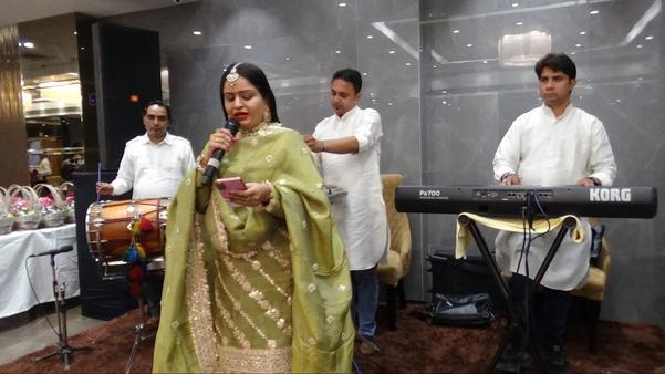 devotional bhajan singer booki