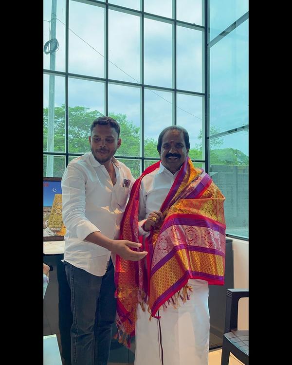 Car Dealer in Thillai nagar Tr