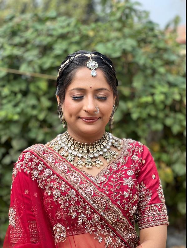 Classic bridal beauty with a soft, lumin