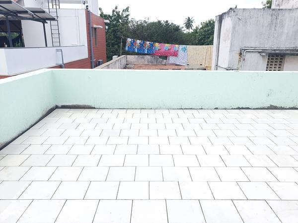 Igloo CoolRoof Tiles Are Lower Surface Temperature