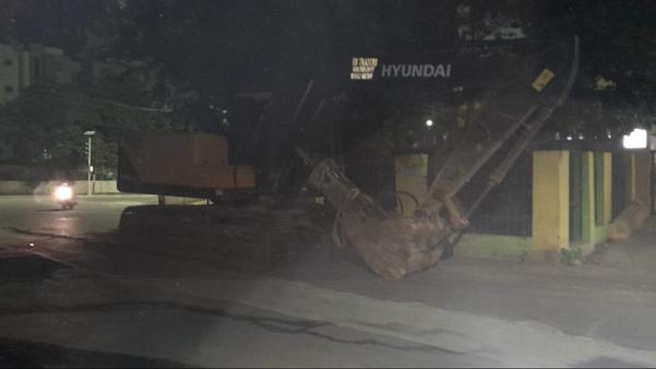 Sm traders demolition contract