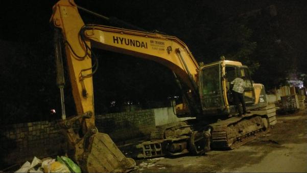 Sm traders building demolition