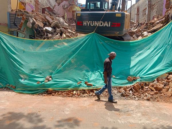 Sm traders demolition contract