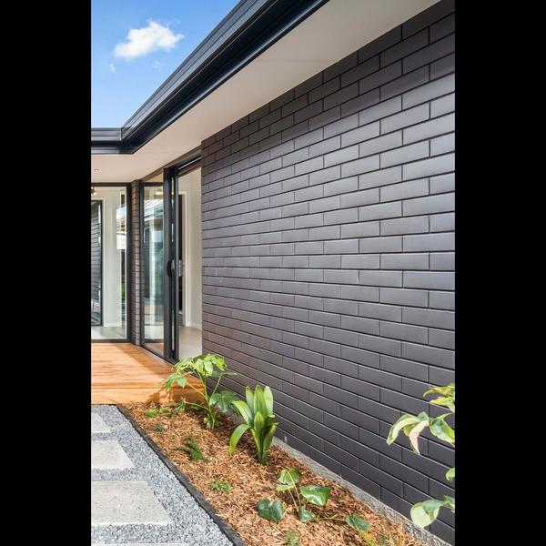 Igloo Interlocking Bricks Withstand More Hits And 