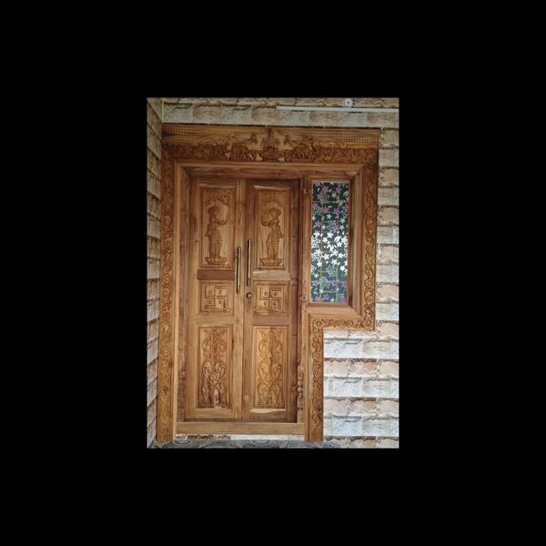 Teak wooden double door seller