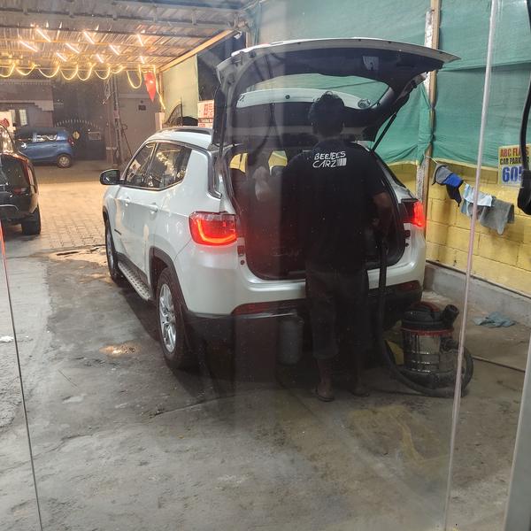 Car Accessory Dealer with Best